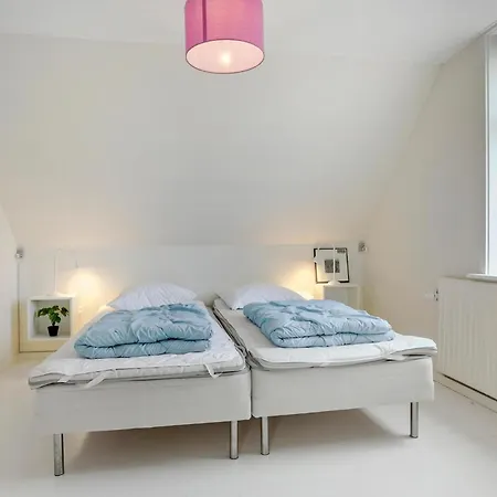 Cozy In With Kitchen Apartment Gudhjem